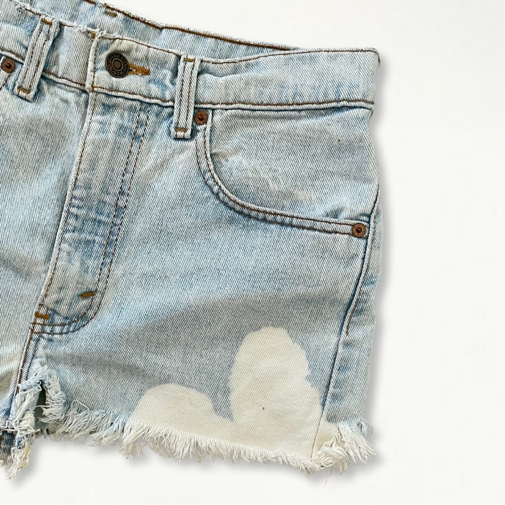 SOLD Vintage 90s Levi’s 501 Cut-Off Jean Shorts 1992 Raw Hem Distressed Denim - Picture 2 of 14